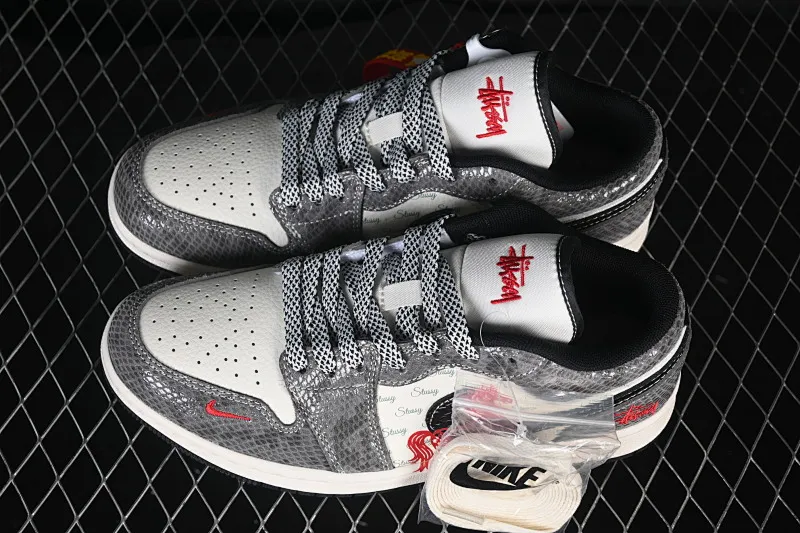 All categories Air Jordan Jordan series basketball shoes Air Jordan 1 Low High-end customized low-top sneakers Air Jordan 1 Low AJ1 Joe 1 Year of the Horse Success will come soon High-end customized low-top retro basketball shoes FC7688-202